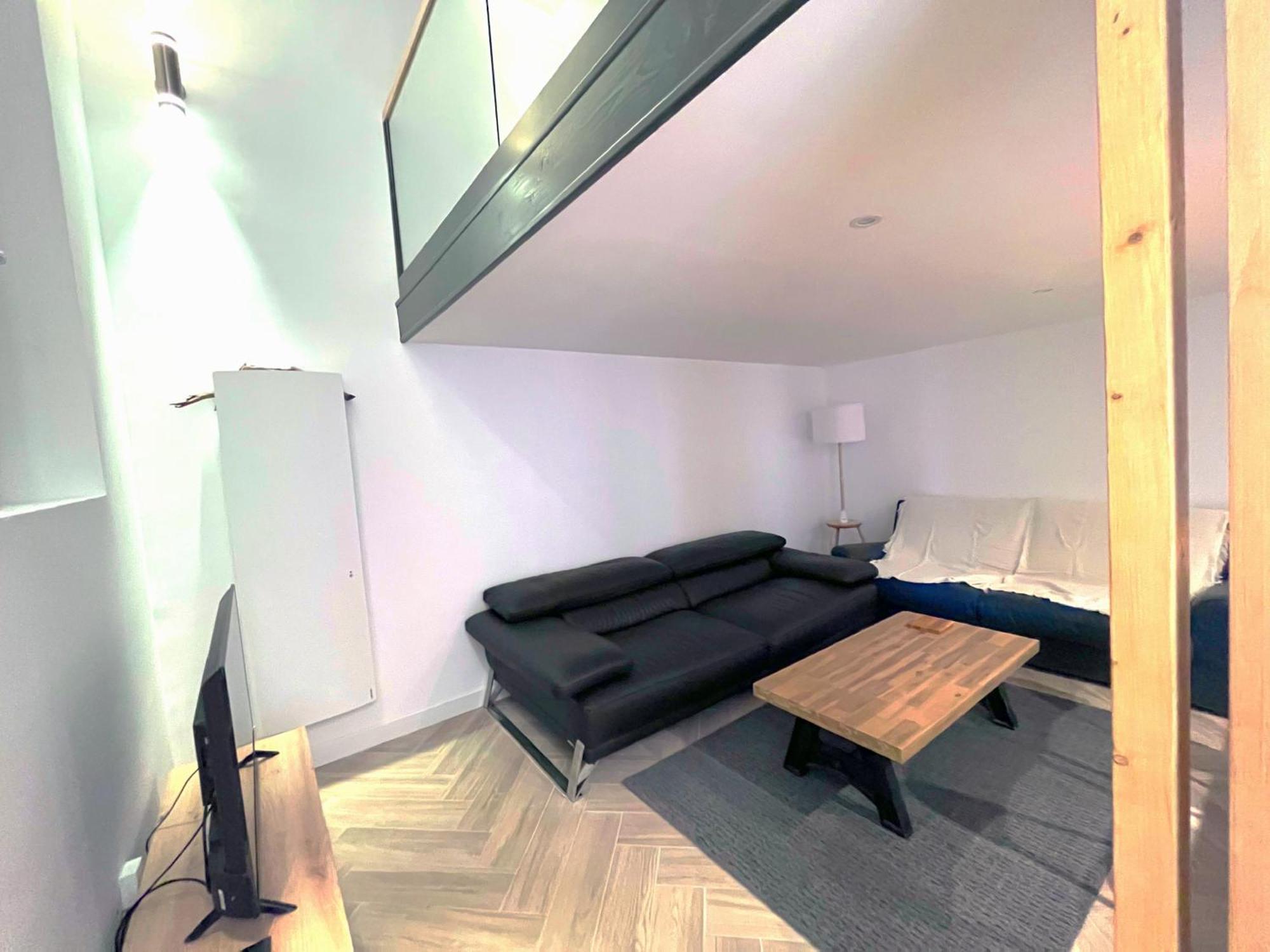 T3 Calme Et Cosy, Idealement Situe Pres Du Chateau Et De La Gare, Dans Un Cadre Paisible ランブイエ エクステリア 写真